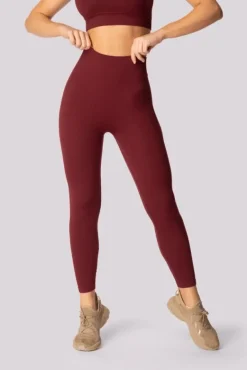 Burgundowe Legginsy prążkowane RIBBED<Polski