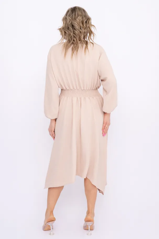 Jasnobeżowa Sukienka z marszczeniem MILIO<Polski Clearance