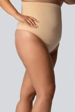Stringi wyszczuplające HIGH-WAISTED SMOOTHWEAR CHAMPAGNE PEARL<Polski Sale